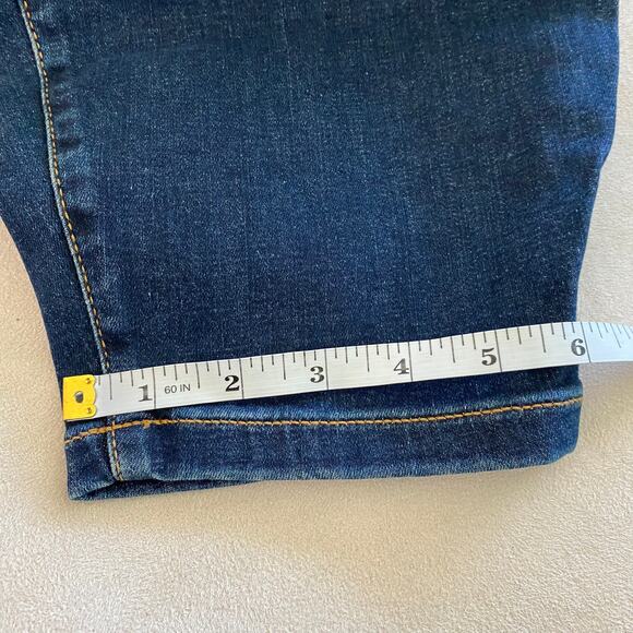 Torrid NWT Midfit Super Skinny Jean Super Soft Dark Wash Size 26 High Rise Blue - Picture 9 of 10
